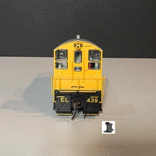 Rapido ~ HO Scale ~ EMD SW9 ~ Erie-Lackawanna #437 ~ DC Version ~ 027080