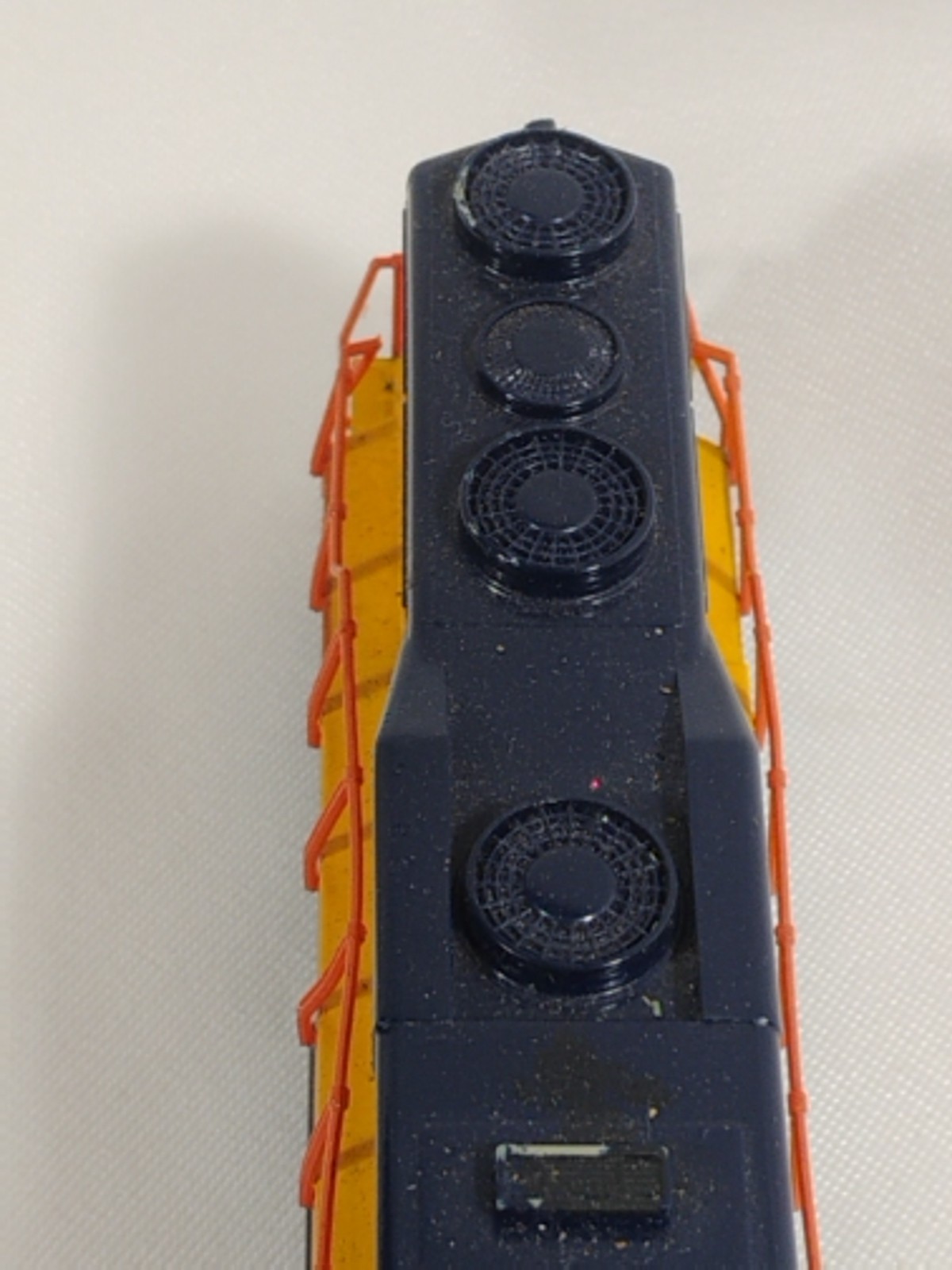 Bachmann HO Diesel Locomotive 4125 Chessie System B&O Yellow Blue Orange