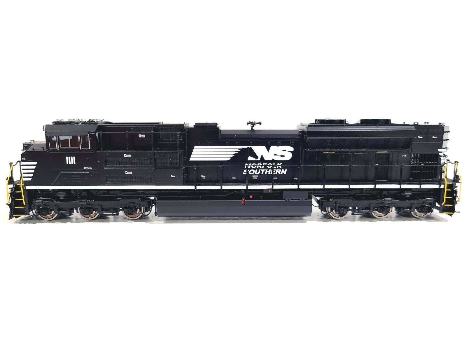Division Point NS EMD SD70ACe Norfolk Southern #1111 HO Brass #DP-2405.0 DCC