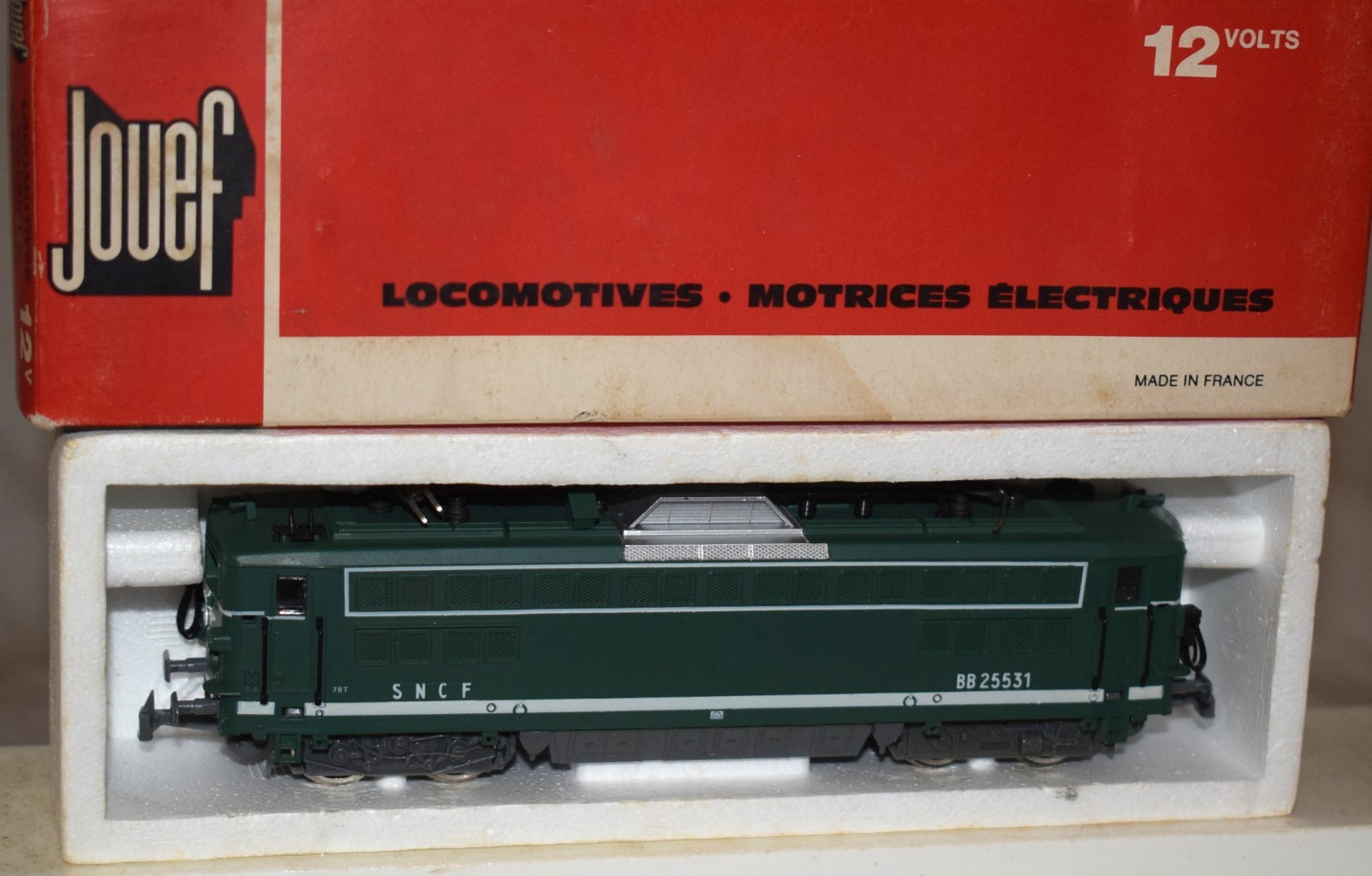 Jouef No. 8362 BB 25531 Electric Locomotive SNCF Green – HO Gauge in Box