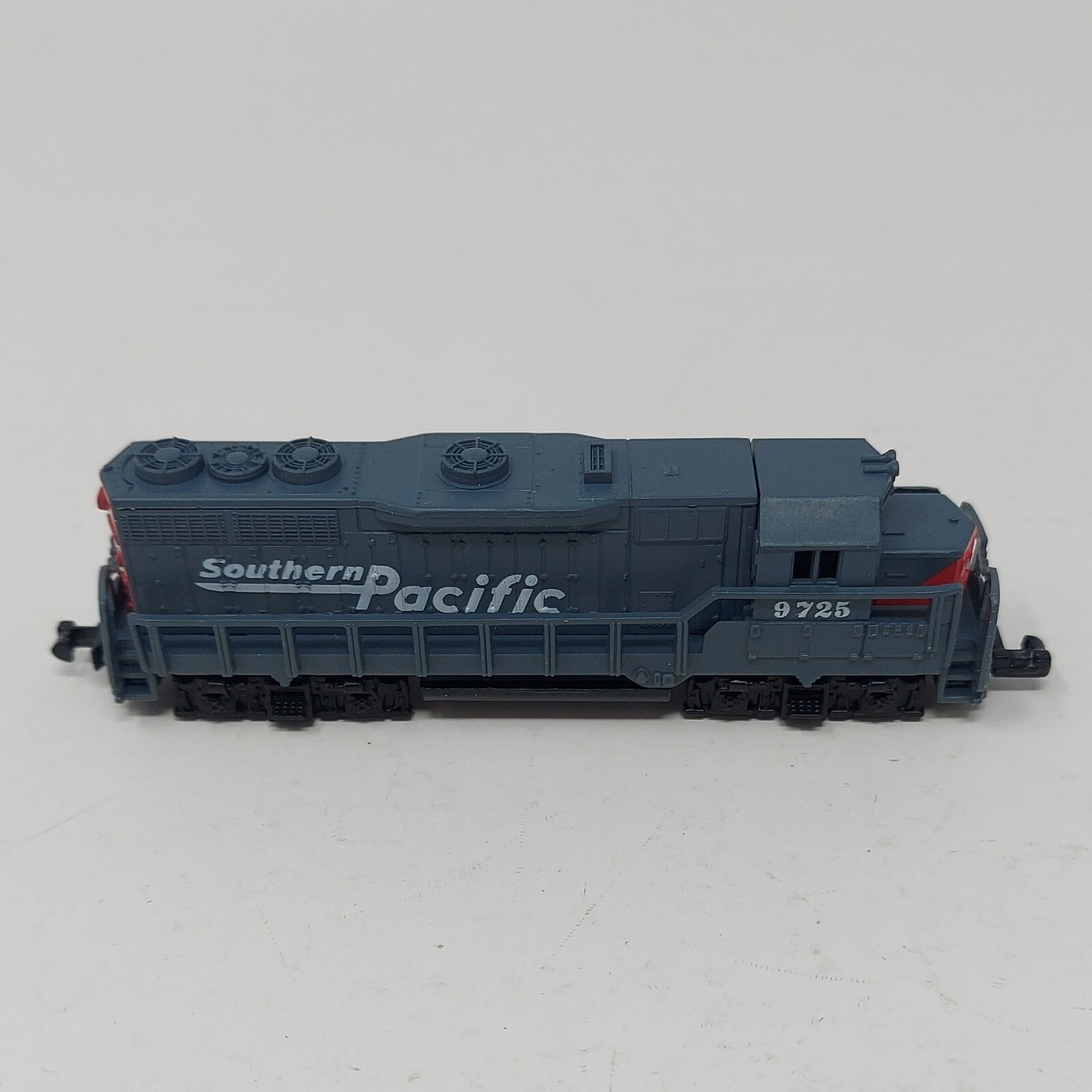 Southern Pacific Locomotive 9725, High Speed #418 UNTESTED