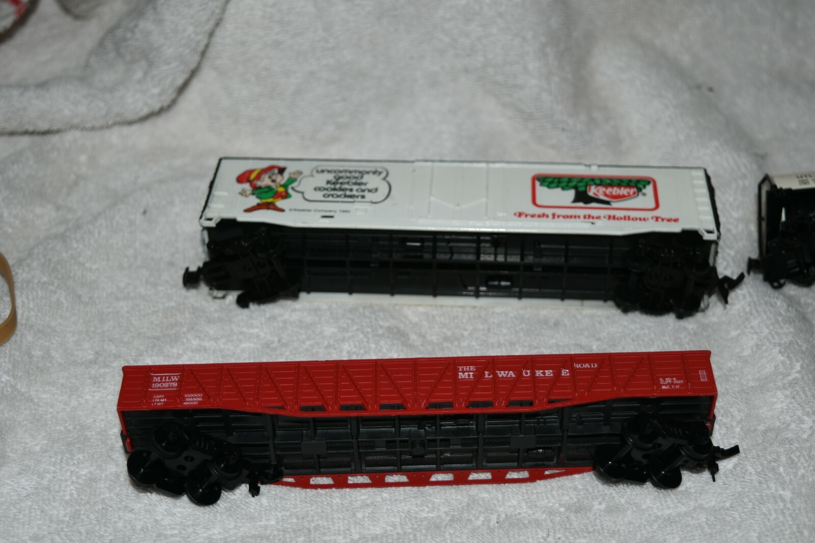 VINTAGE LOT 3 Cars Plus AHM SANTA FE #5707 DIESEL LOCOMOTIVE BUNDLE Clean 2H