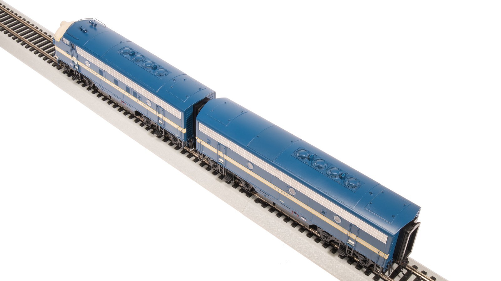 Broadway 8194 EMD F7 A/B, MP 587/587B, Eagle Scheme, A-unit Paragon4,HO