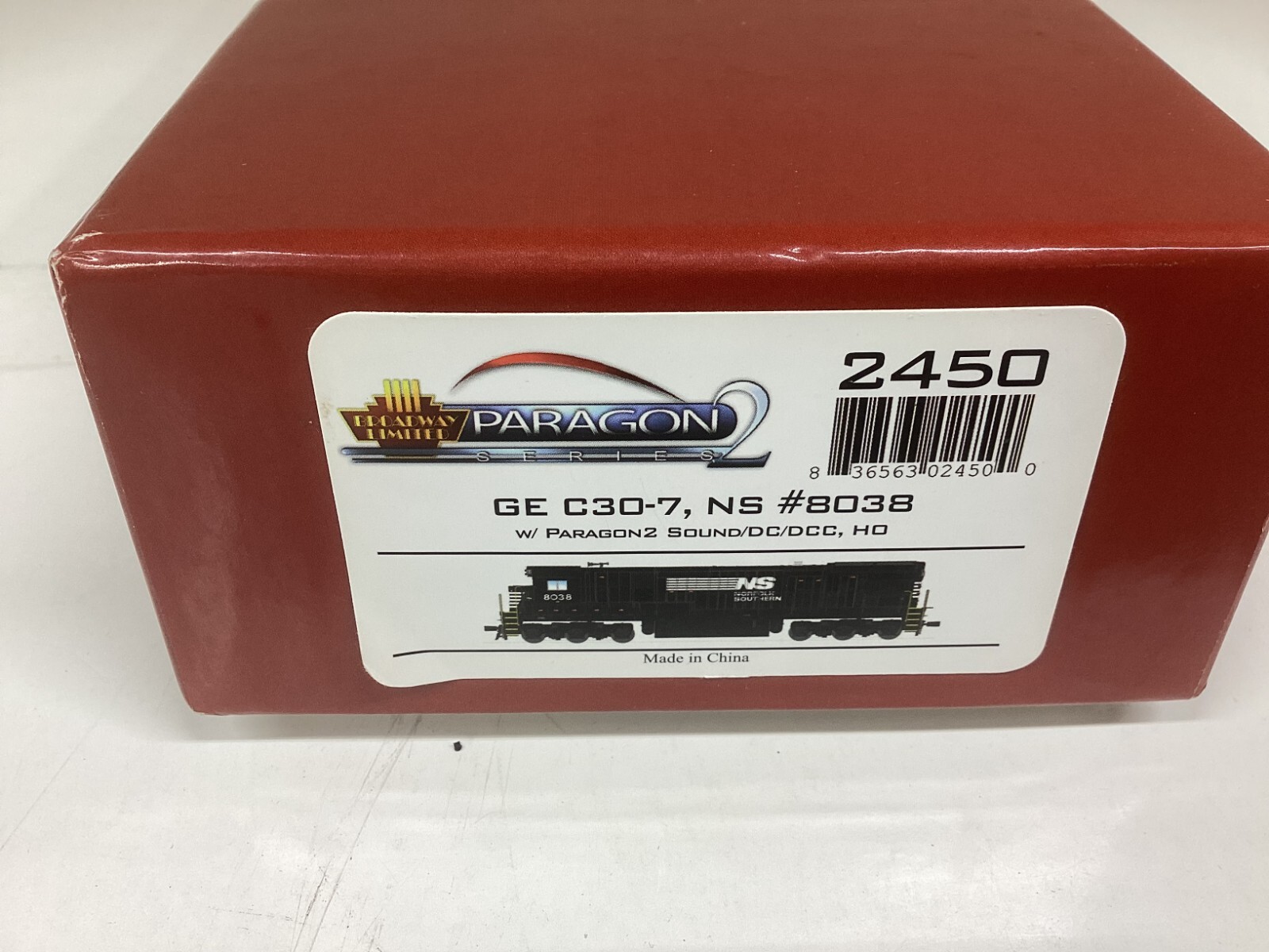 Broadway Limited Paragon 2 #2450 HO scale “NS” GE C30-7 diesel Rd. #8038