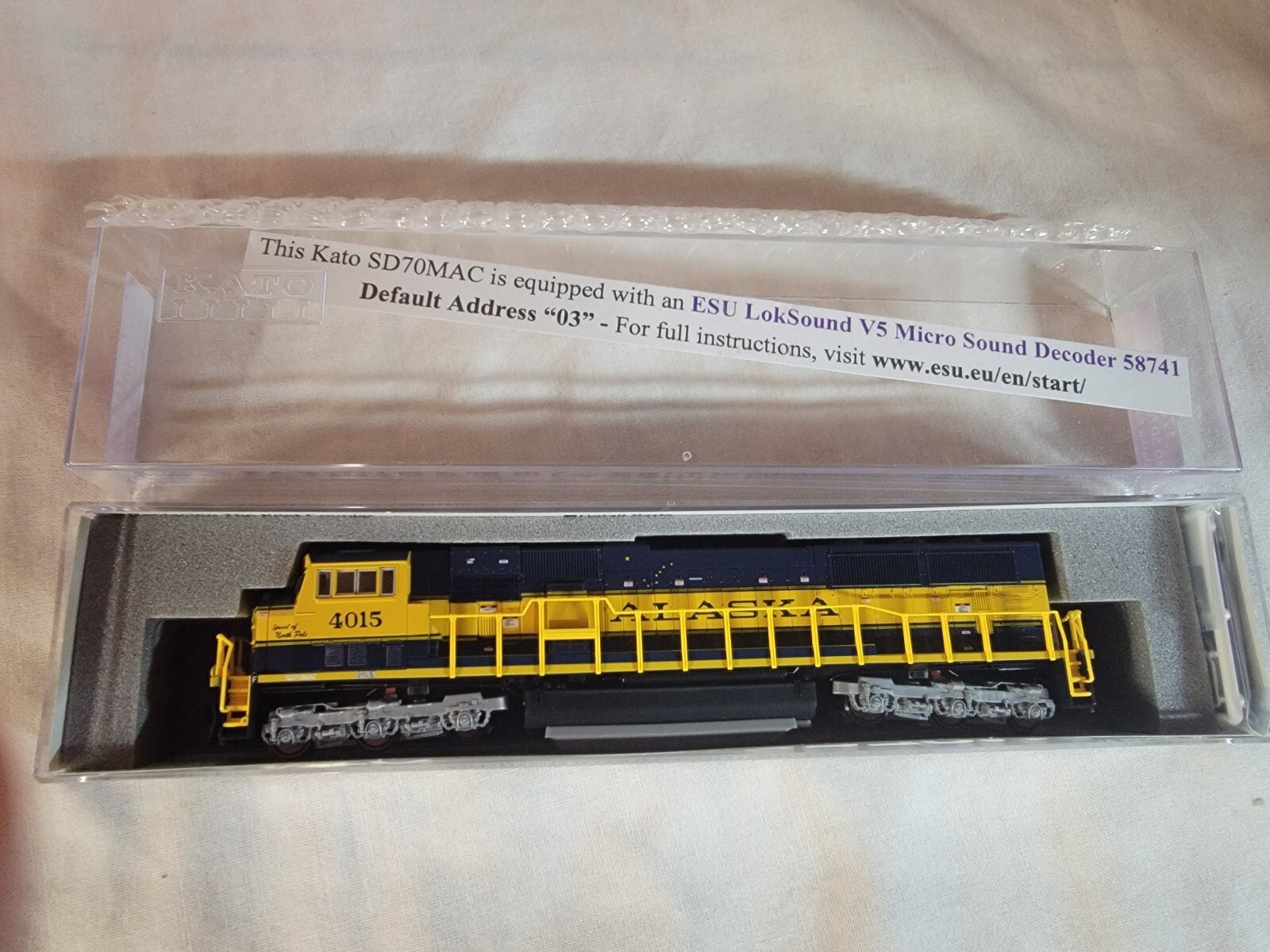 Kato N Trains 4015 Alaska Railroad EMD SD70MAC Diesel Engine LokSound 176-6311-S