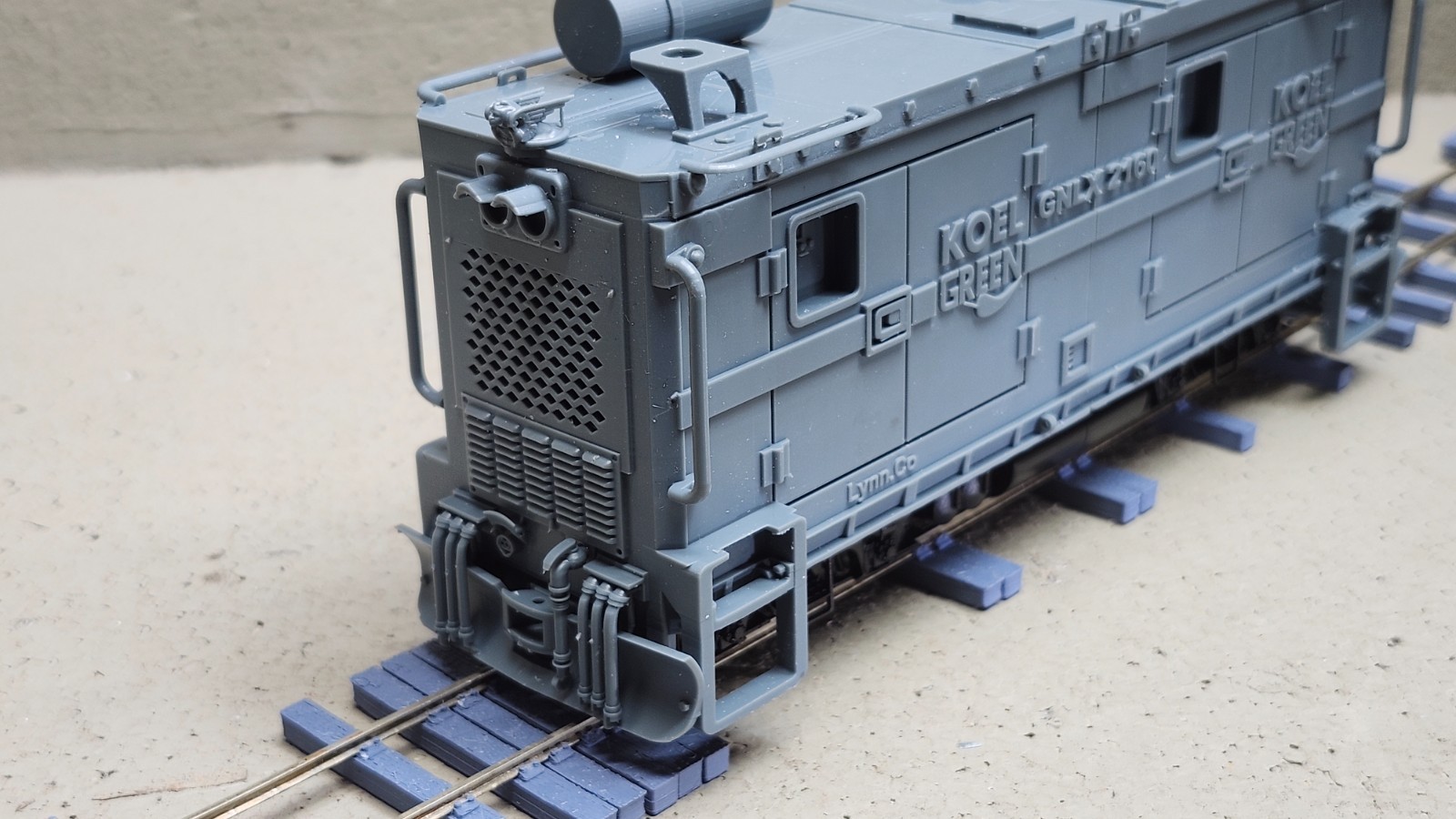 GN15 LYNN.CO GNLX2160 KOEL GREEN Genset Locomotive (DC Powered/Unpainted Kit)