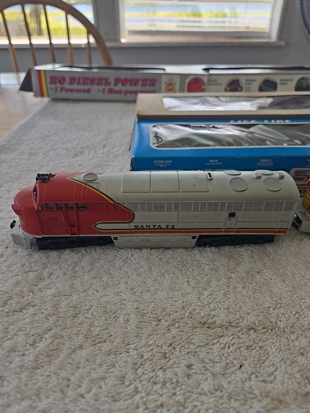 A.H.M. Santa Fe FM&DMY 16602 HO Diesel Power Powered/Non-Powered Locomotives NIB