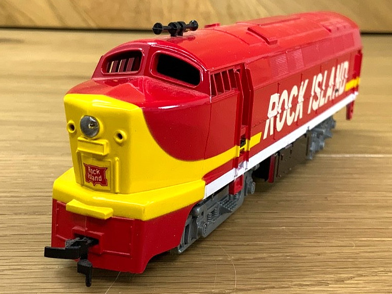 Tyco Rock Island Locomotive Train Set HO Scale Extra Track Power Pack Vintage