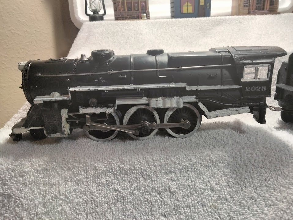 O Gauge Lionel Vintage 1940s # 2025 2-6-2 Steam Locomotive & 234W Tender -Tested
