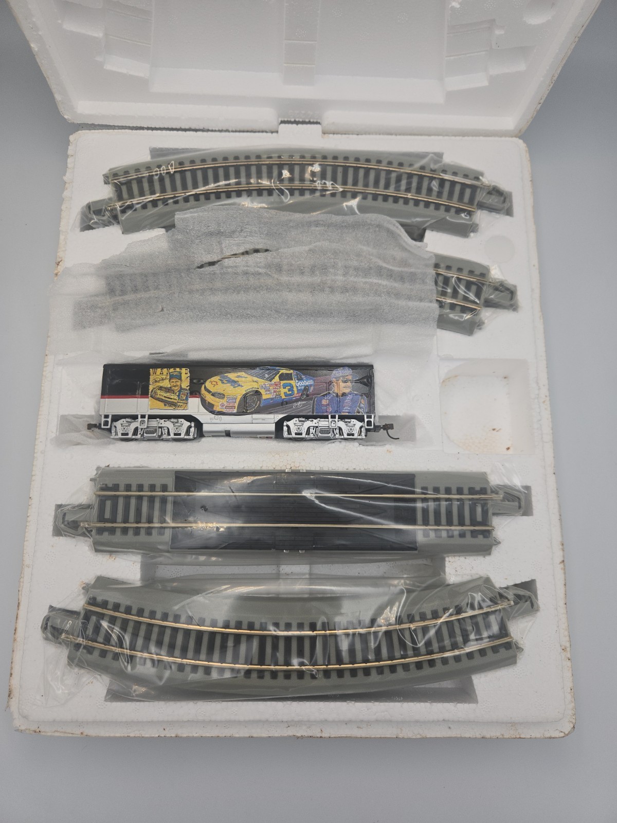 NASCAR Hawthorne Village Dale Earnhardt HO Intimidator Express. Pls Read.