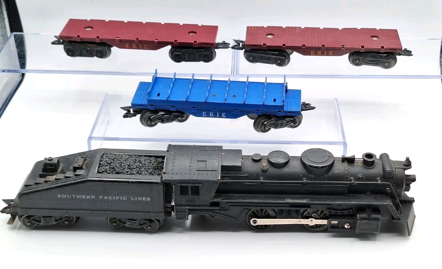 Vtg Marx O Gauge locomotive 666 Tender Southern Pacific & 3 fat cars, Tested