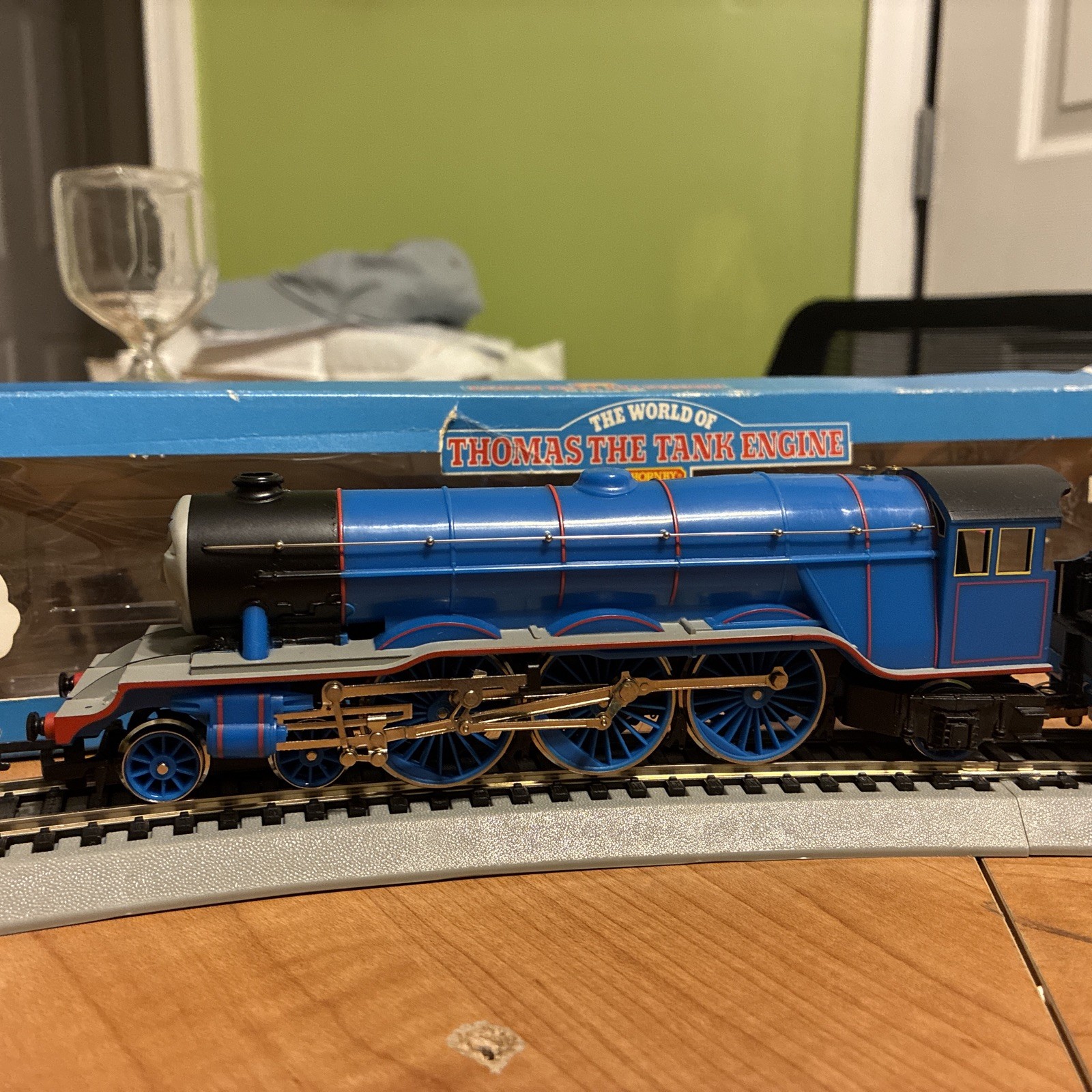 Hornby R383 Gordon The Big Blue Engine No.4 Thomas The Tank Engine OO Boxed