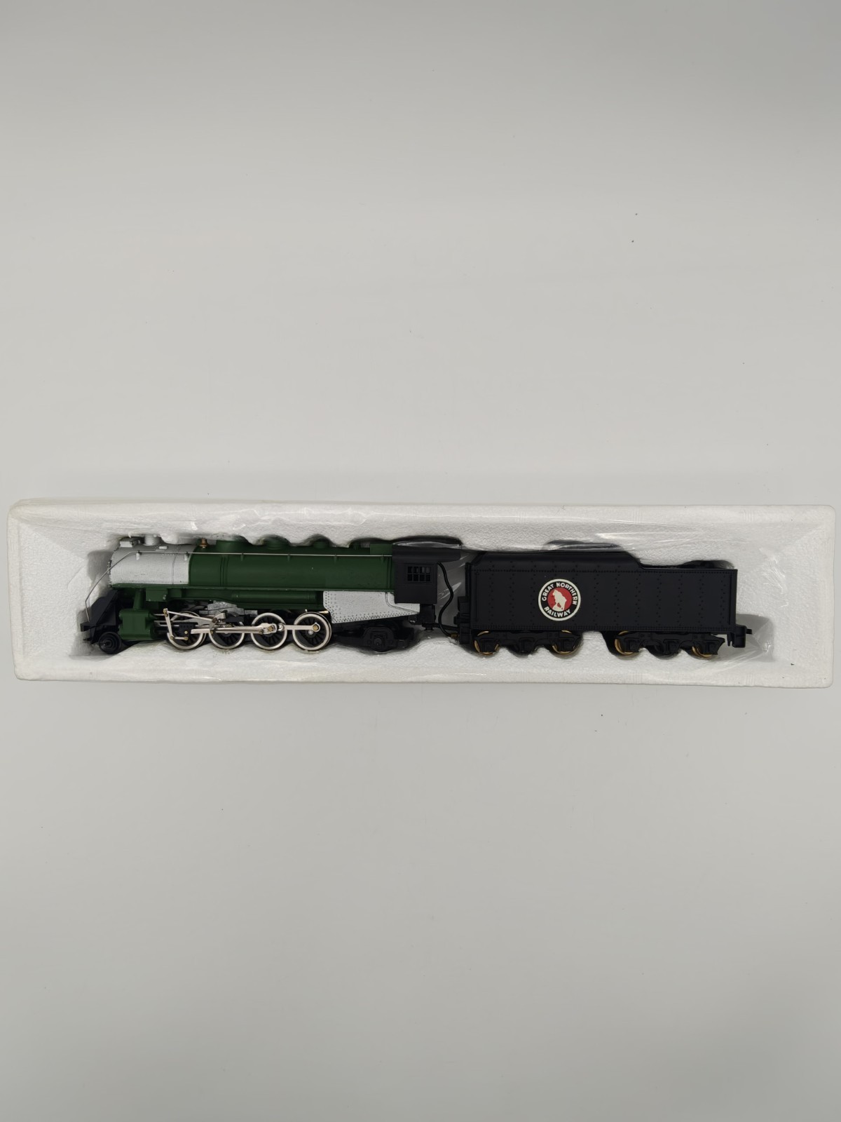 Mantua 312-61 HO Scale Mikado 2-8-2 Great Northern Steam Locomotive Vintage Box