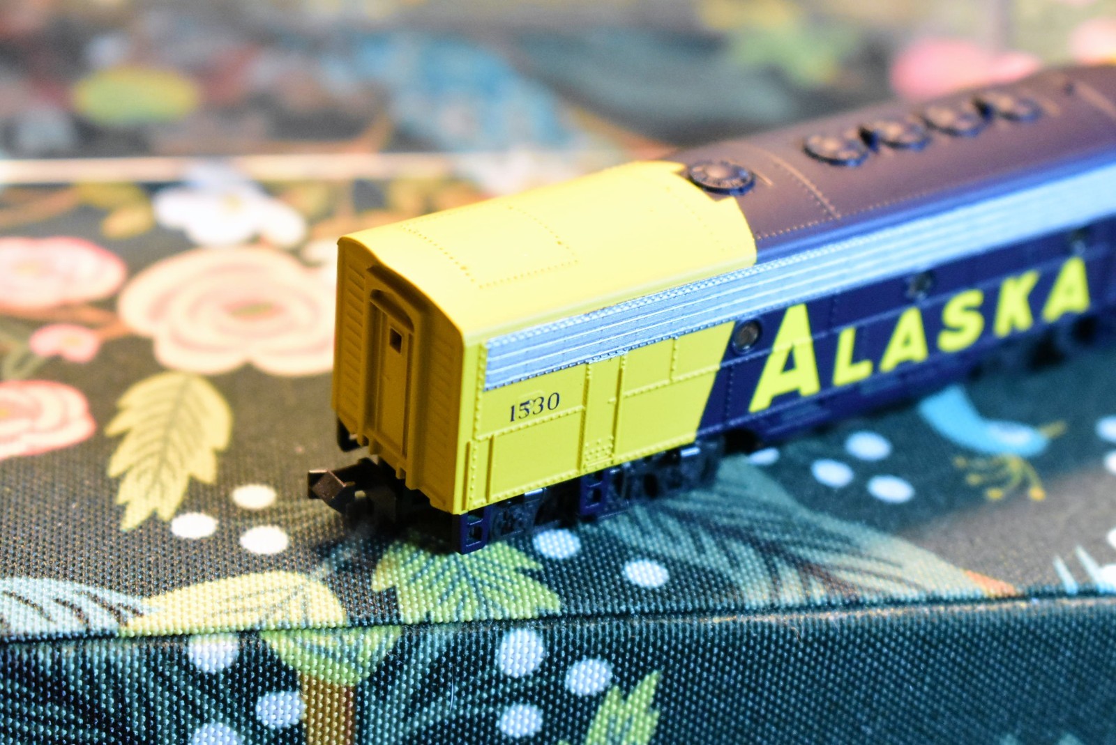 N Scale KATO Dream Designs Alaska RR F7 A/B/A Locomotives 1500 1502 1530 EX