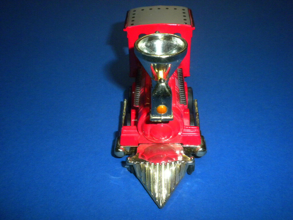 TRAIN ENGINE CLASSIC STEAM LOCO CHINA MATTEL?