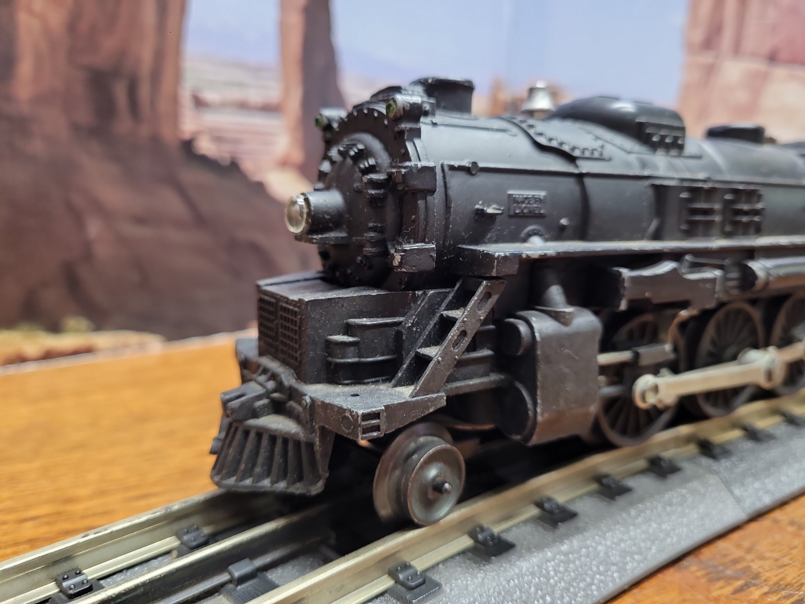 Lionel O Gauge 2-6-4 2026 Steam Locomotive And Tender For Parts Or Repair