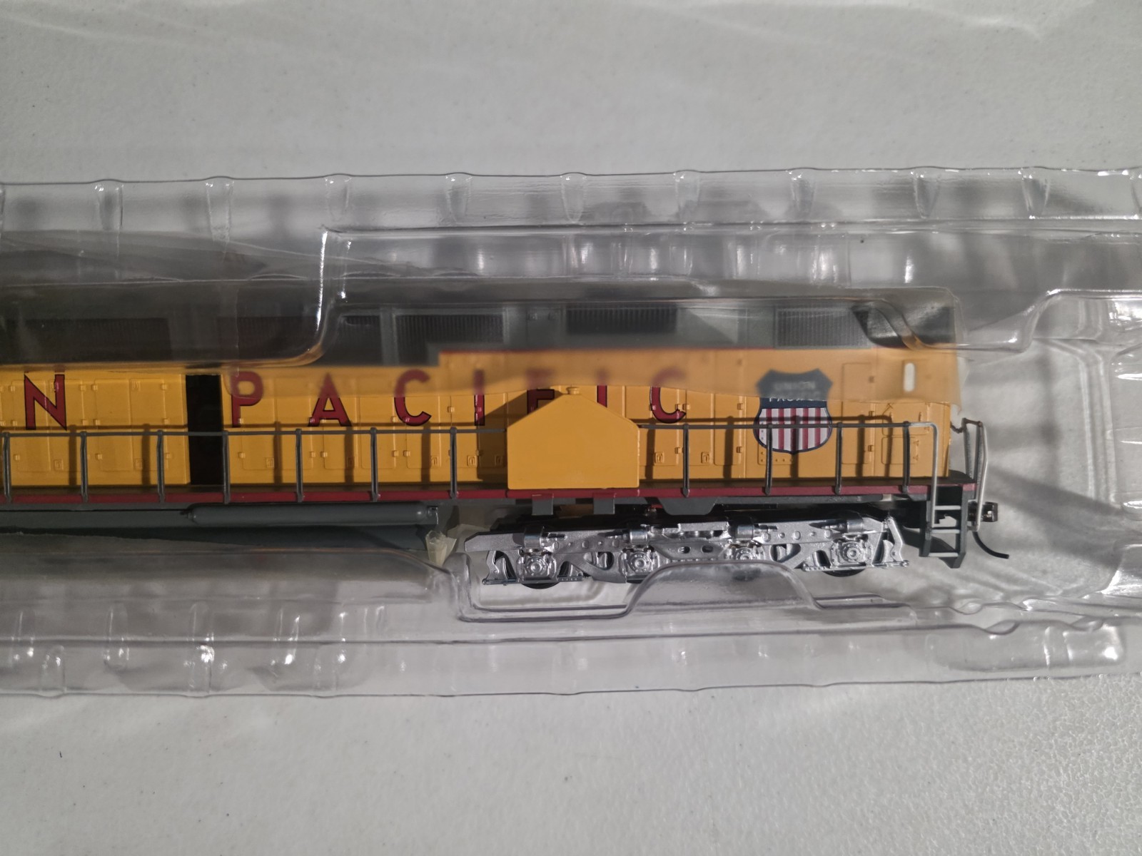 Bachmann 62108 HO UP EMD DD40AX Centennial w/ DCC Union Pacific #6942