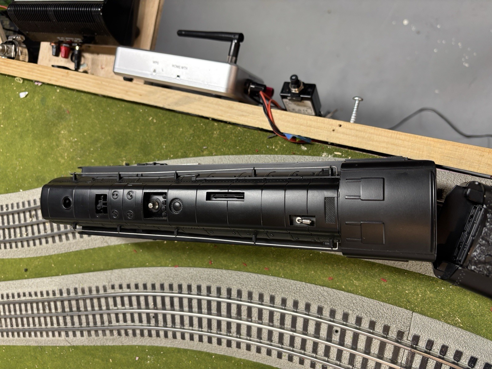 MTH RAILKING NORFOLK AND WESTERN J STEAM ENGINE #611 AND TENDER -UPGRADED TO PS1
