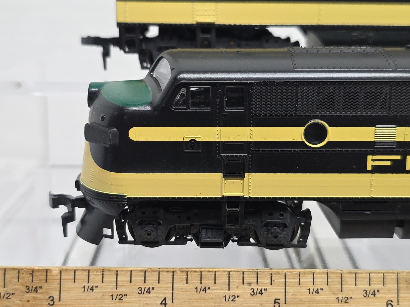 Stewart/Kato HO Scale 8330 Frisco F3 A/B Phase III Both Powered NIB