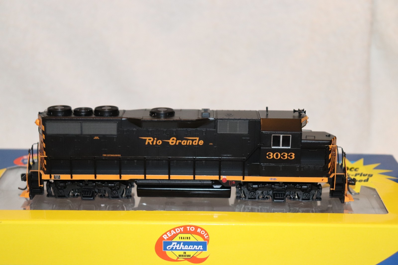 HO Athearn 96045 Rio Grande D&RGW GP35 #3033 installed Digitrax DCC No Sound NIB