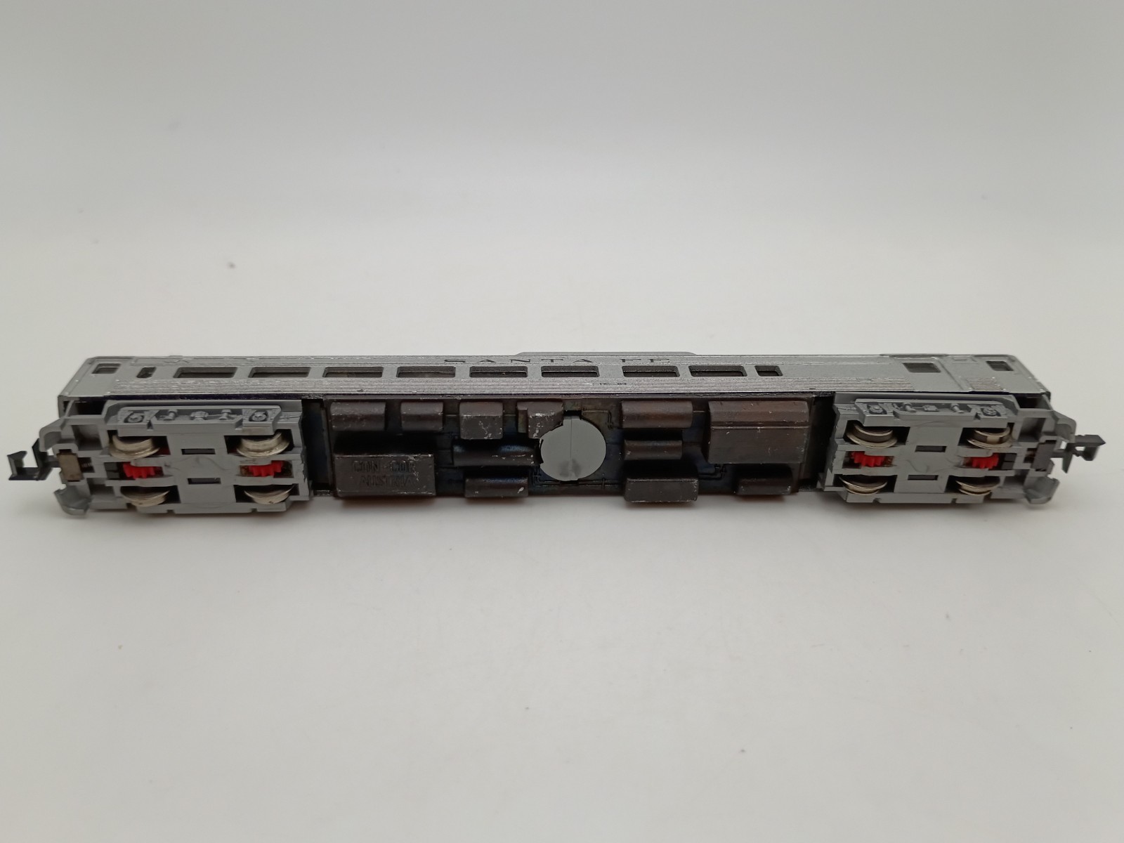 Con-Cor N Scale 4481 Santa Fe RDC-3 BUDD Passenger Runs Well In Box