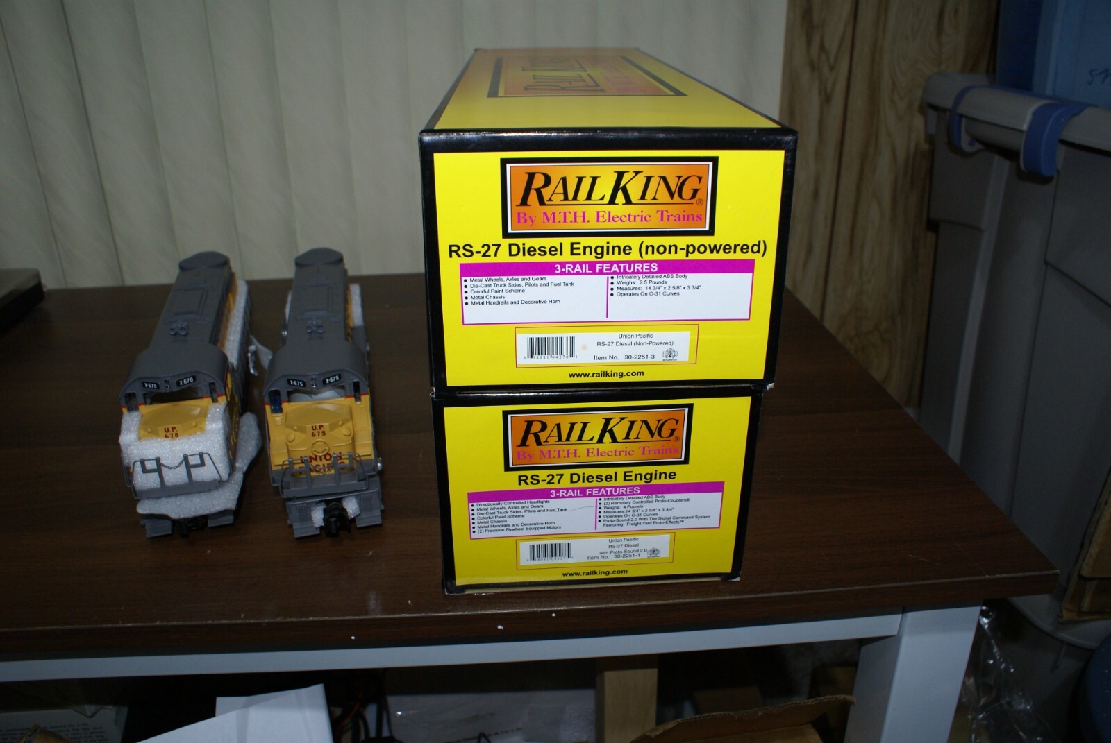 NEW UNION PACIFIC RS-27 PAIR PROTO 2 30-2251-1 , 30-2251-3 NEW BATTERY TESTED