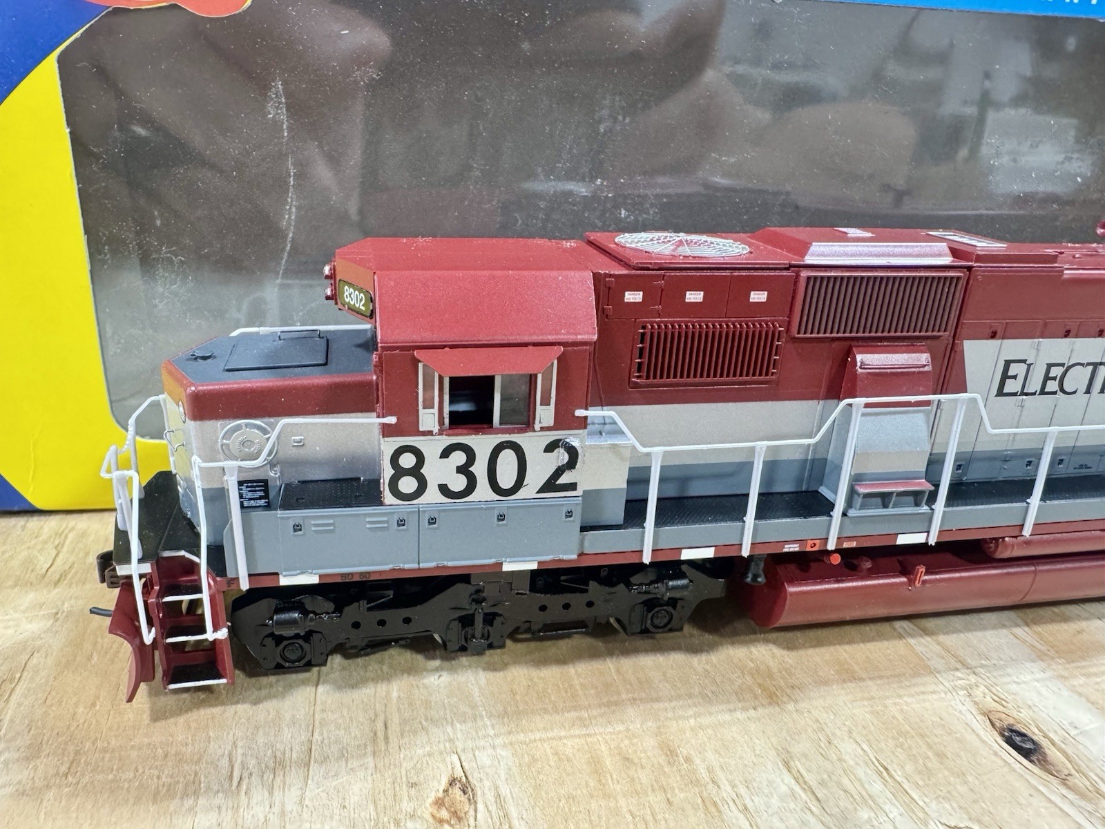 Athearn 91681 HO EMD Lease SD-60 Road Number 8302 New! DCC Ready