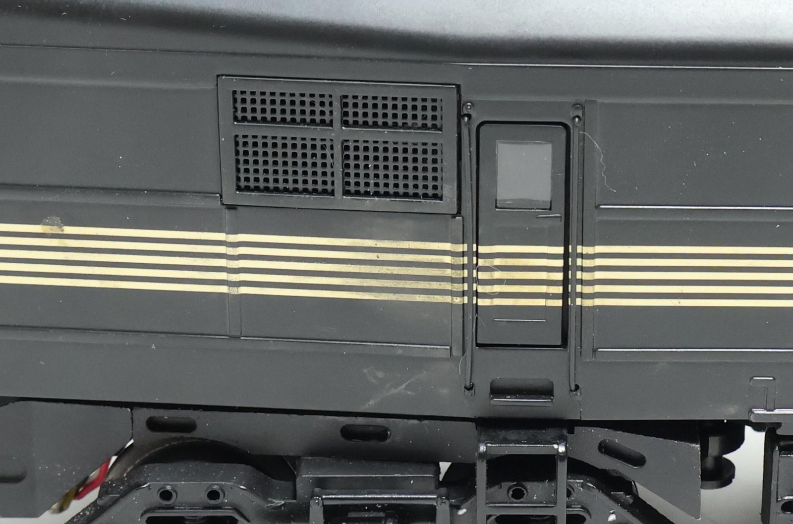 MTH O-Scale Pennsylvania Centipede A-A Diesel Set 3-Rail w/ Proto 20-2200-1
