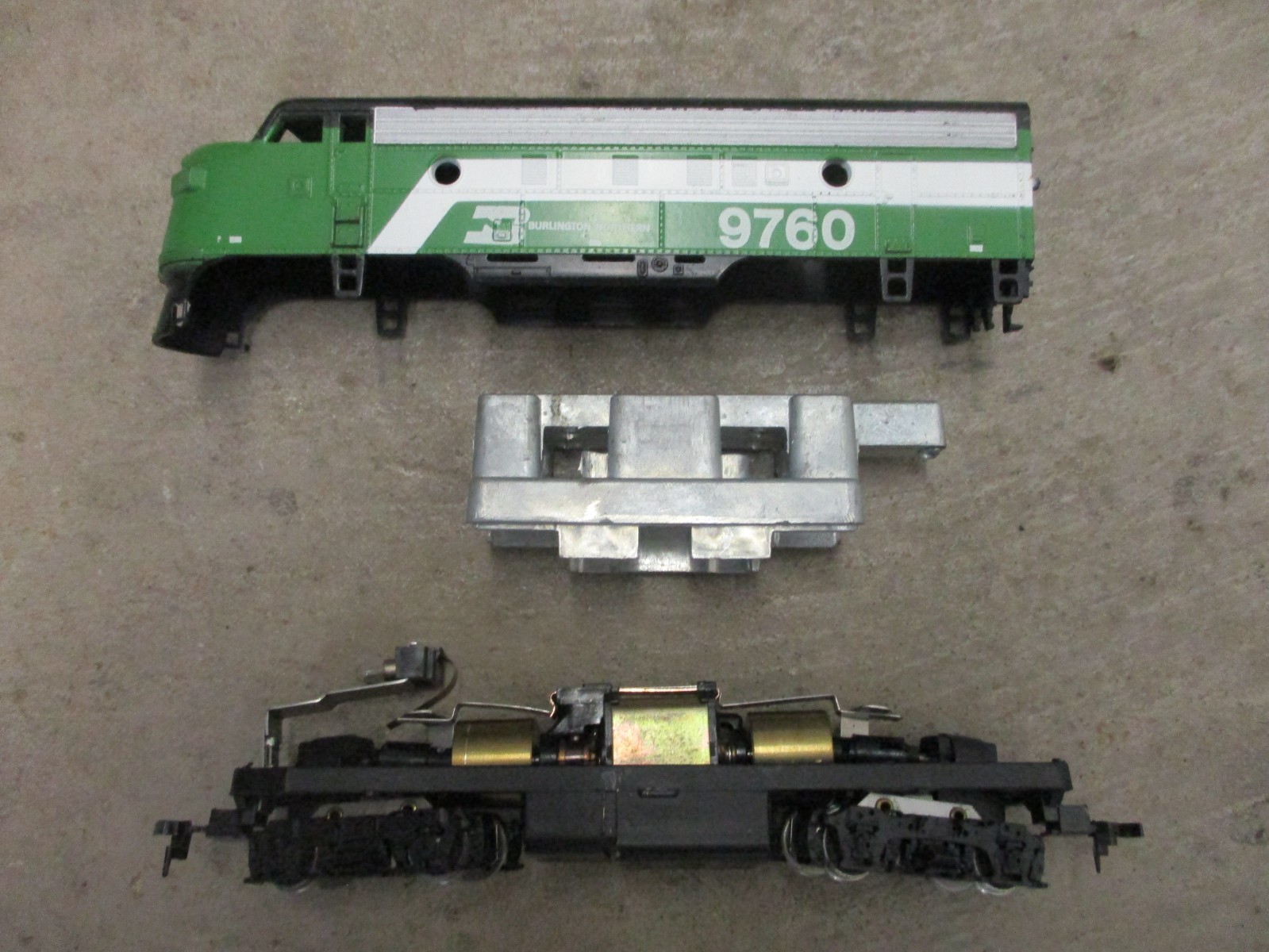 Athearn HO , Track Tested F7A Diesel,Burlington Northern #9760