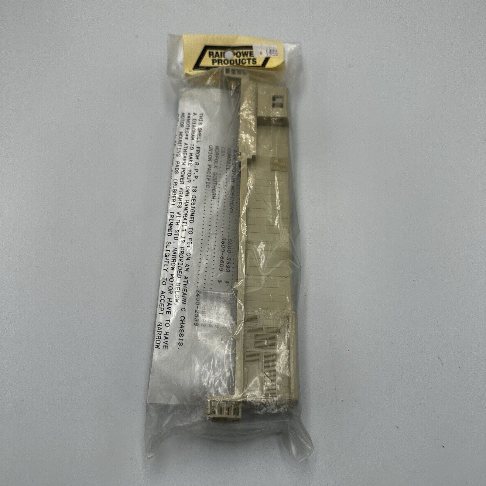 Rail Power Products C30-7 Grayish-yellow Body Shell HO scale READ DESCRIPTION