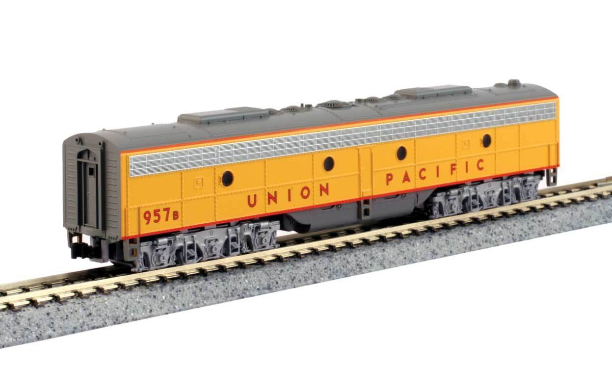 KATO 1765356DCC N EMD E8B UNION PACIFIC #947B CITY OF LOS ANGELES 176-5356-DCC