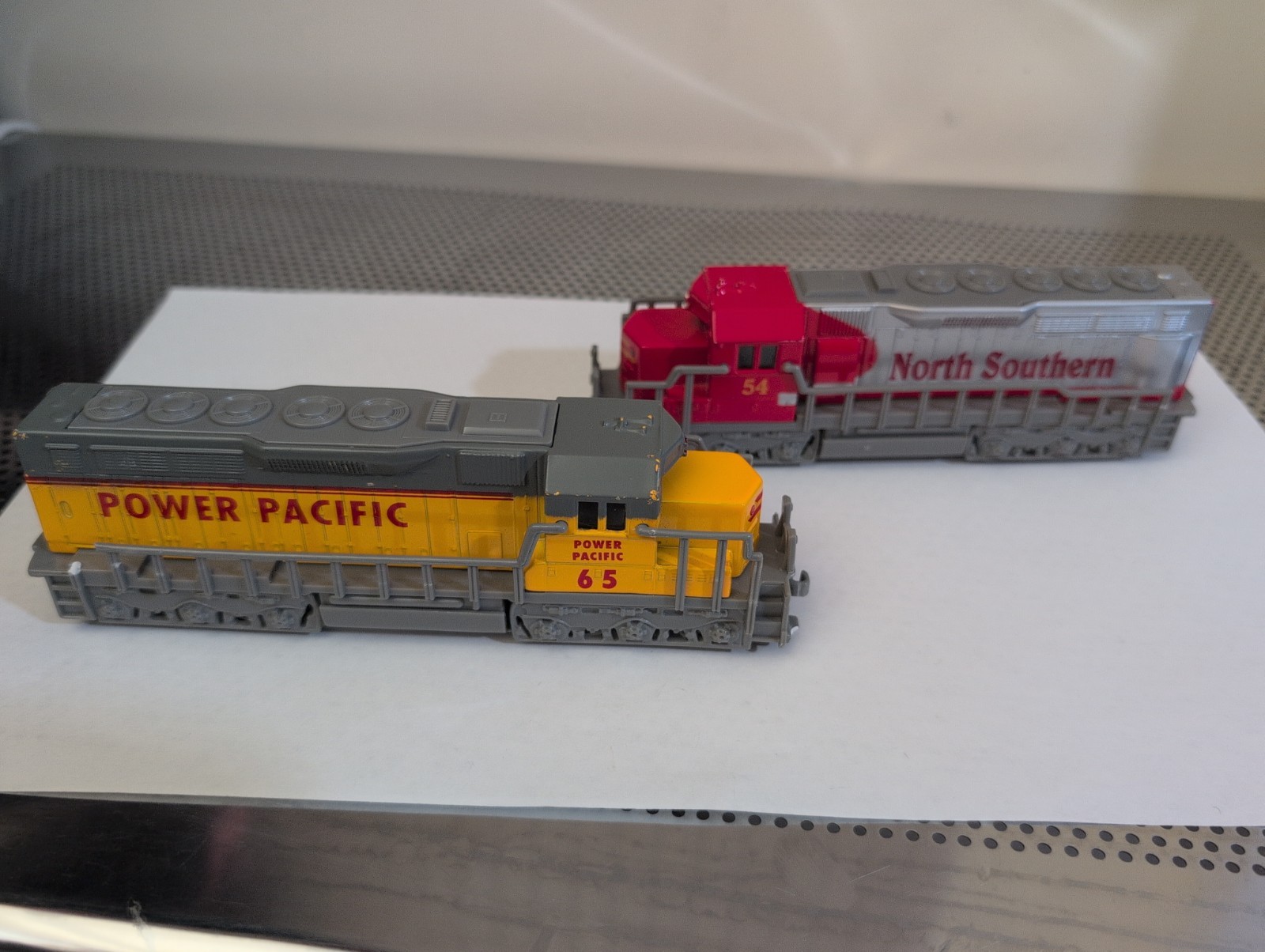 Locomotive Pull Back Power 65 Power Pacific Die Cast, North SOUTHERN. Lot Of 2