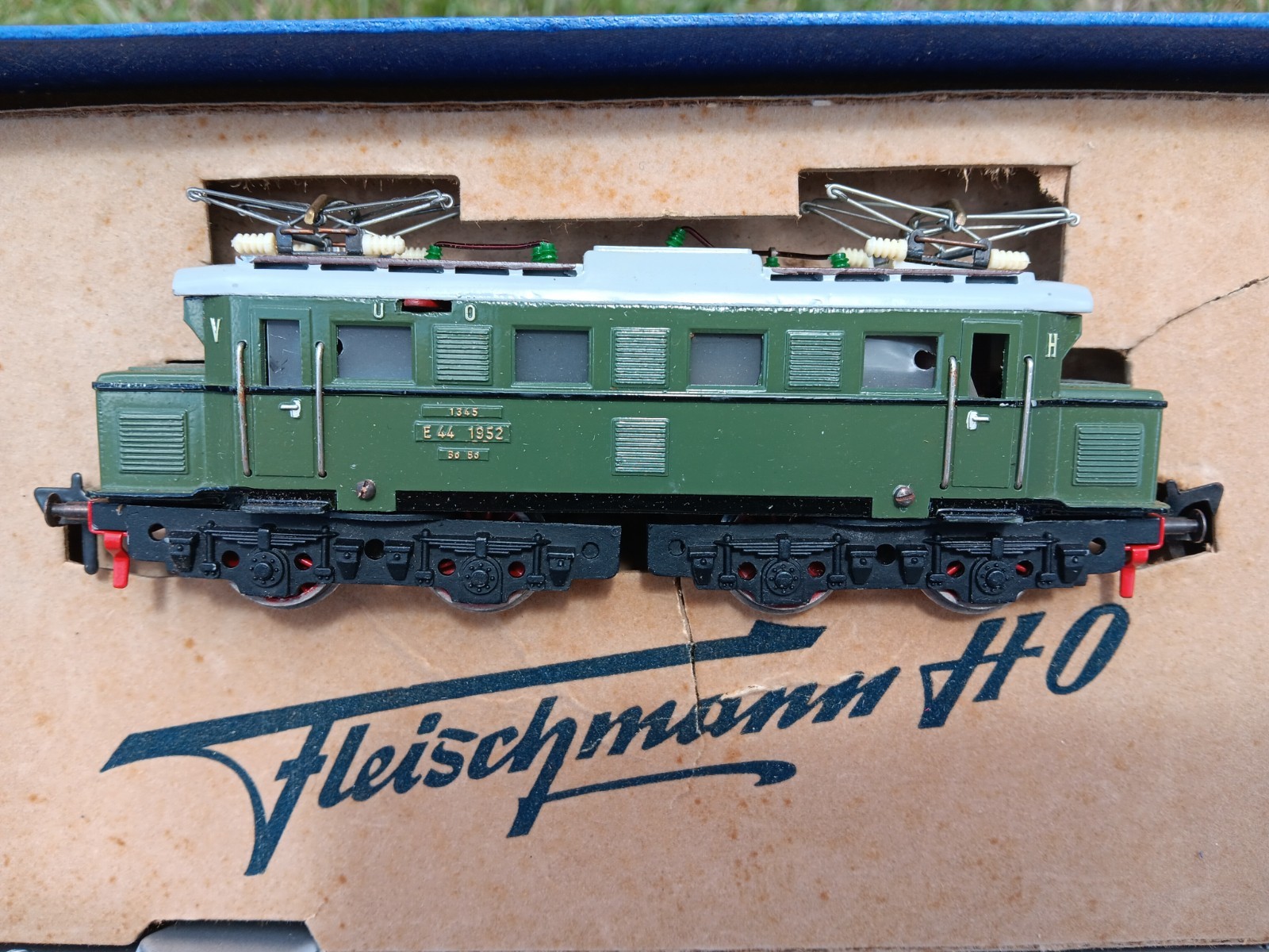 FLEISCHMANN HO 1952 PASSENGER TRAIN SET 1345 ELECTRIC LOCOMOTIVE, model# 1355