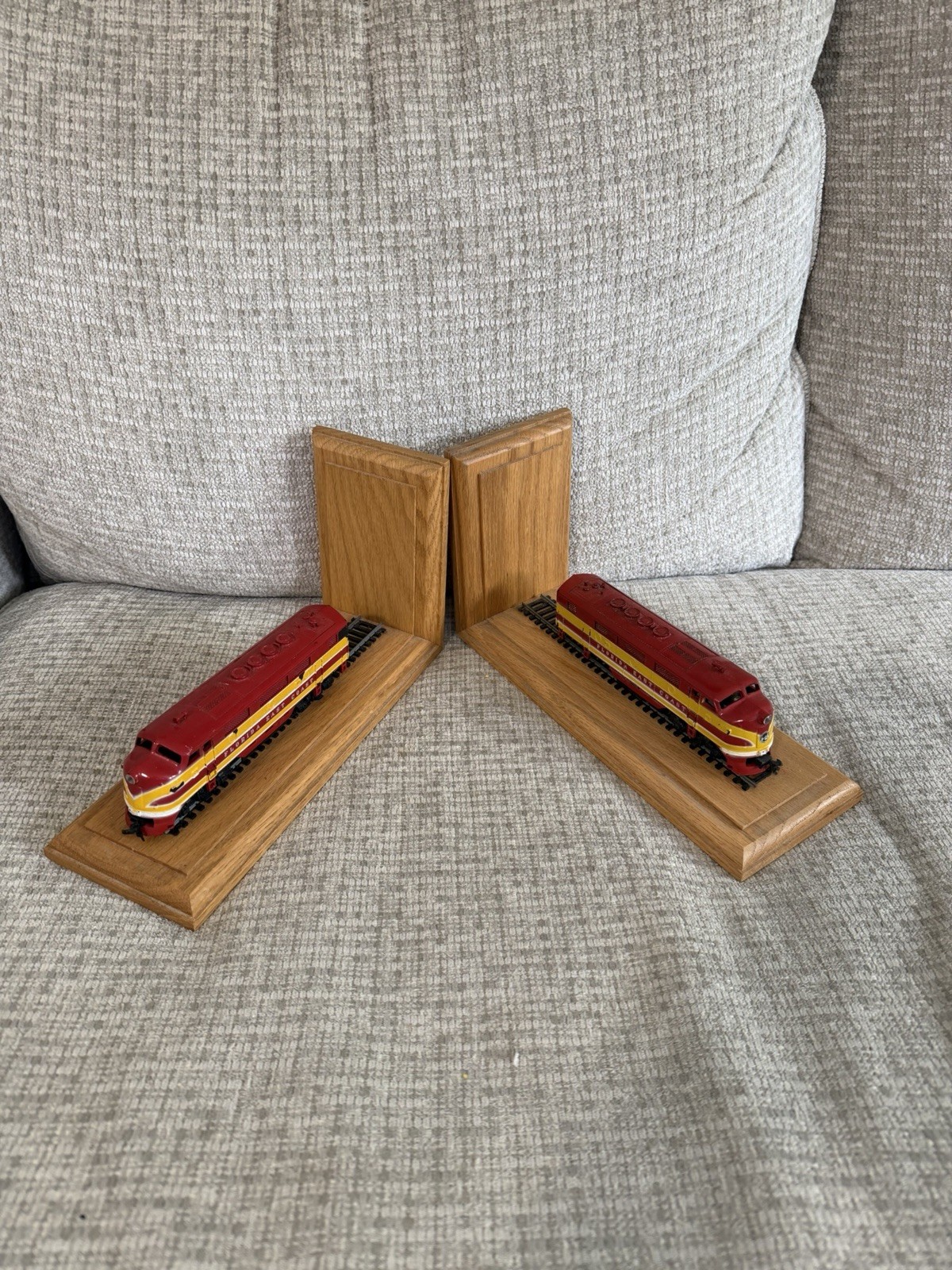 Vintage Train Book End Set Red Florida East Coast Locomotives