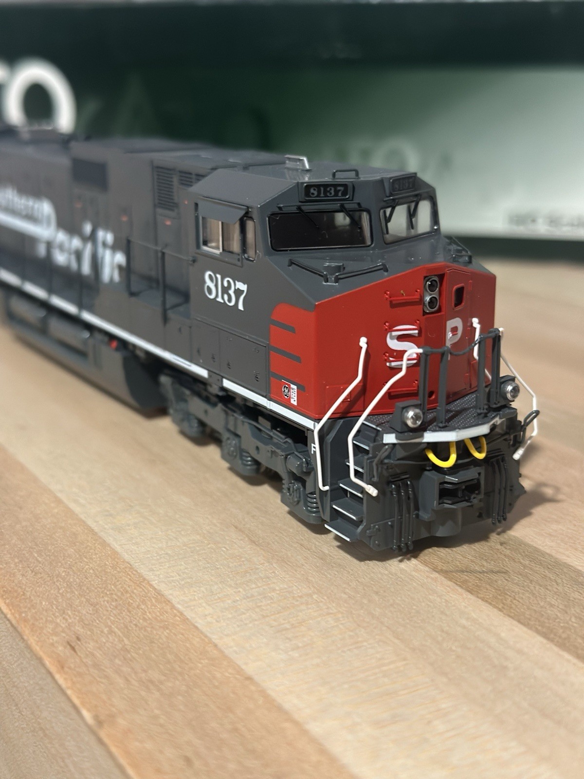 KATO HO GE C44-9W Southern Pacific #8137 DCC&Sound Diesel Loco Used Lightly