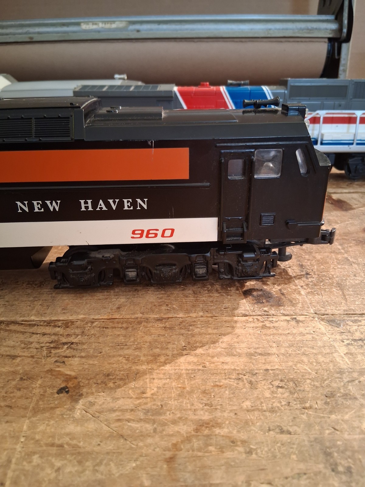 Williams E60-501 O New Haven E60 Electric Locomotive w/Horn. Cab #960 WORKS