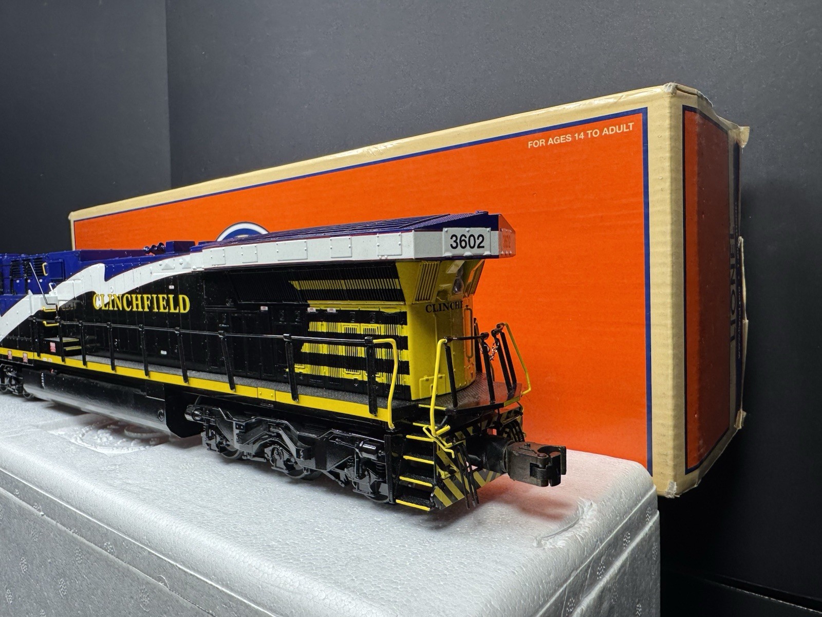 Lionel LEGACY 6-38409 CSX heritage Clinchfield AC6000 diesel engine #3602 EX