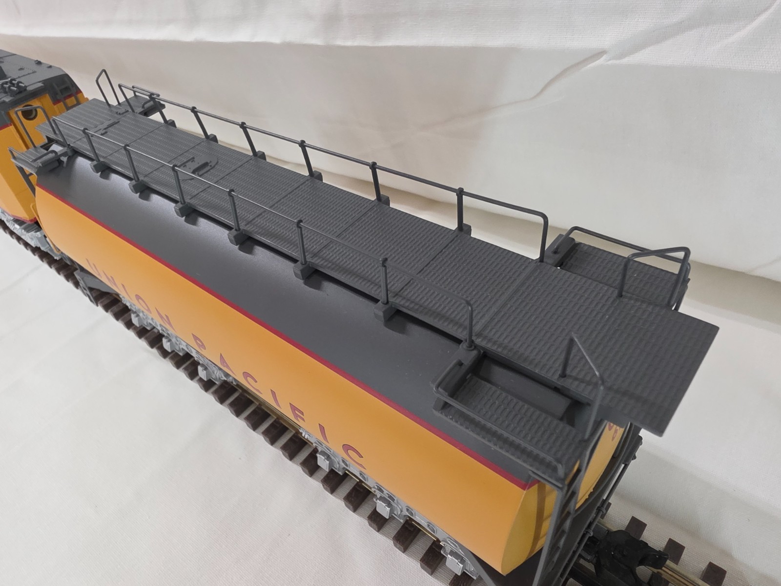 Lionel Legacy Diecast Union Pacific Veranda Turbine #61 NIB
