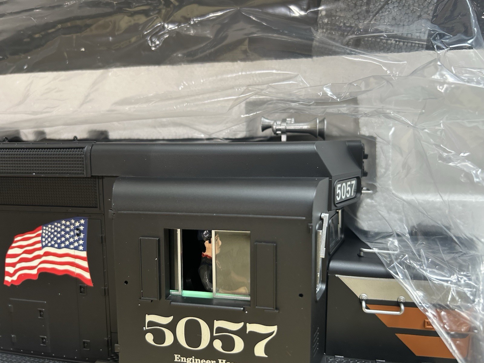 USA Black Widow Southern Pacific GP30 Gold Coast Diesel , G Scale, New, Rare