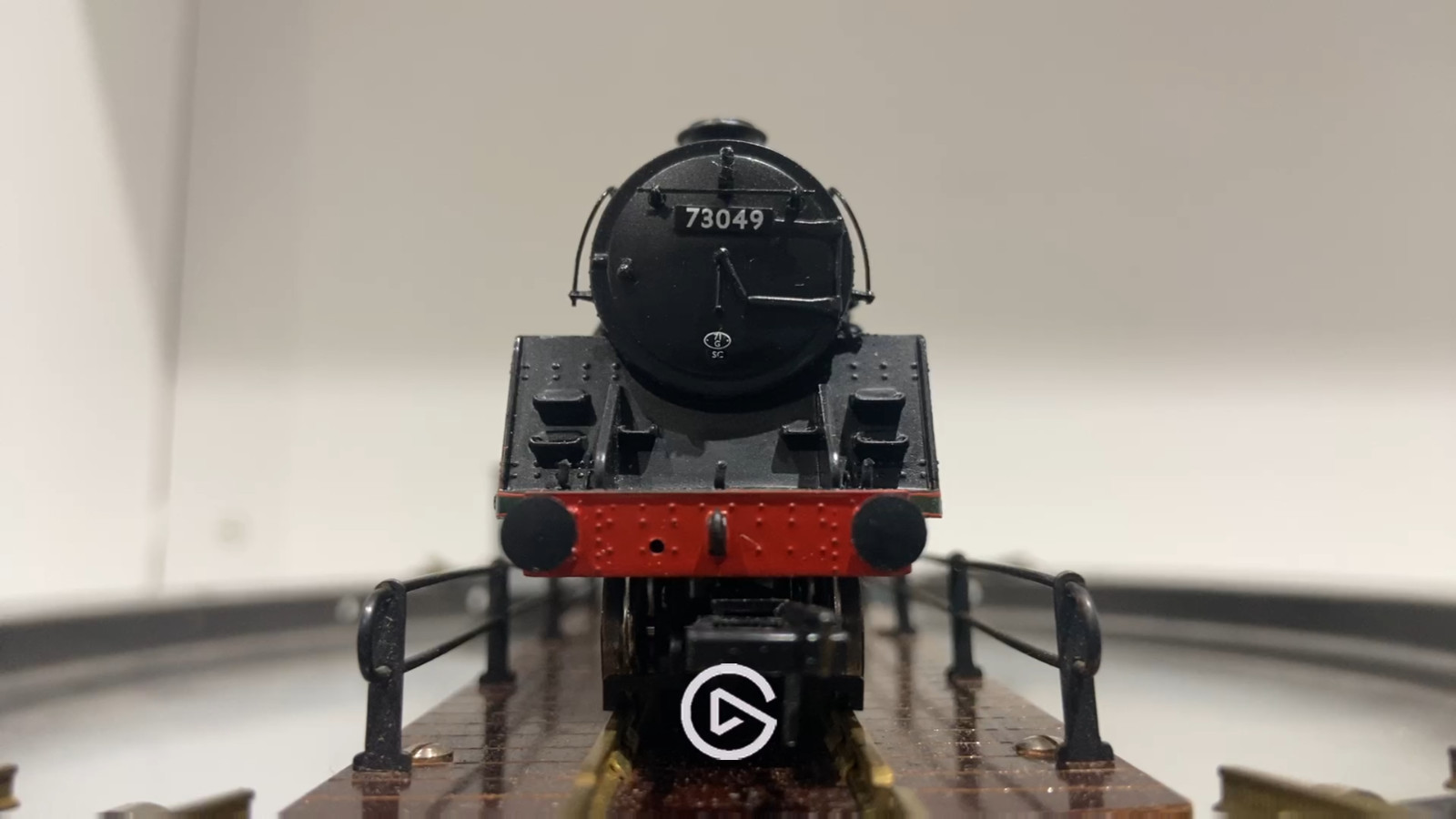Bachmann Branchline 32-508 Standard Class 5MT 73049 BR Green Late Crest DCC