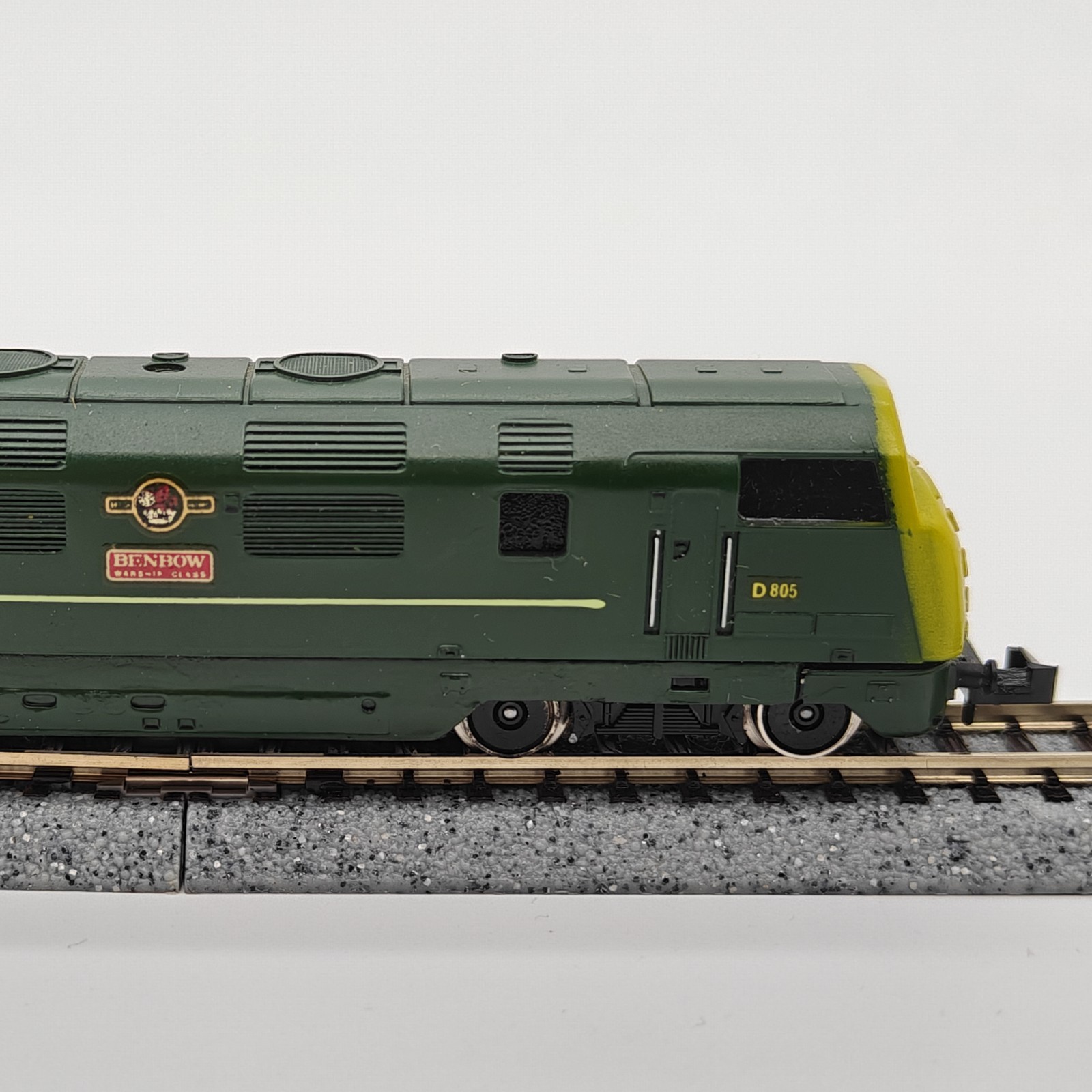 Minitrix N Scale British Rail Warship Class D805 Benbow Diesel Locomotive Tested