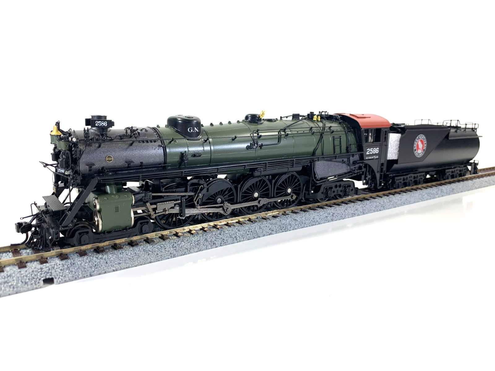 HO Broadway Limited Hybrid 2874 Great Northern S2 4-8-4 , DC/DCC Paragon 3