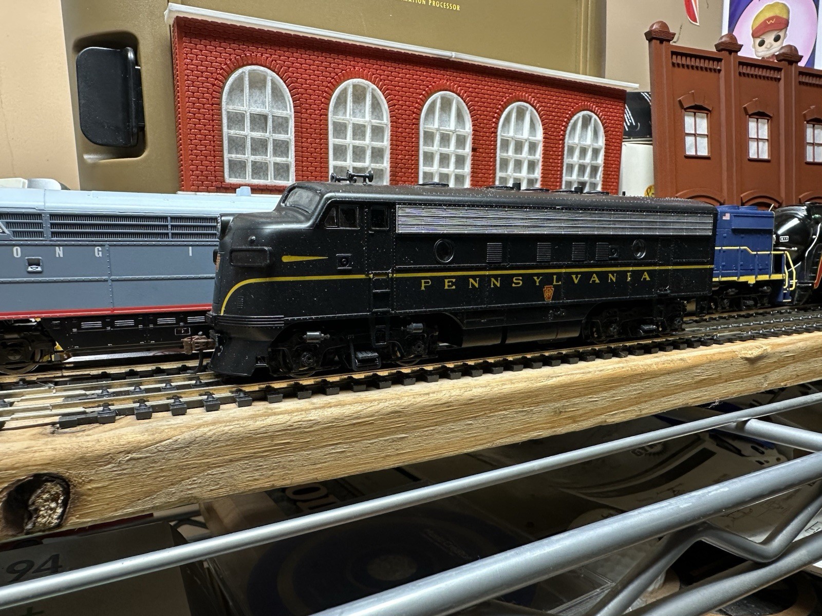 Stewart hobbies Kato F3A P.R.R. DCC Ready Ho Scale #8999