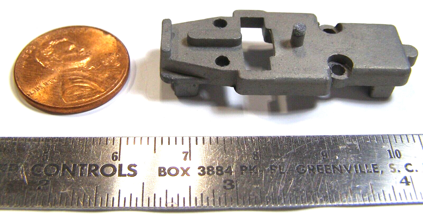 Unknown Brand Die Cast HO Scale Model RR Locomotive Part RU6