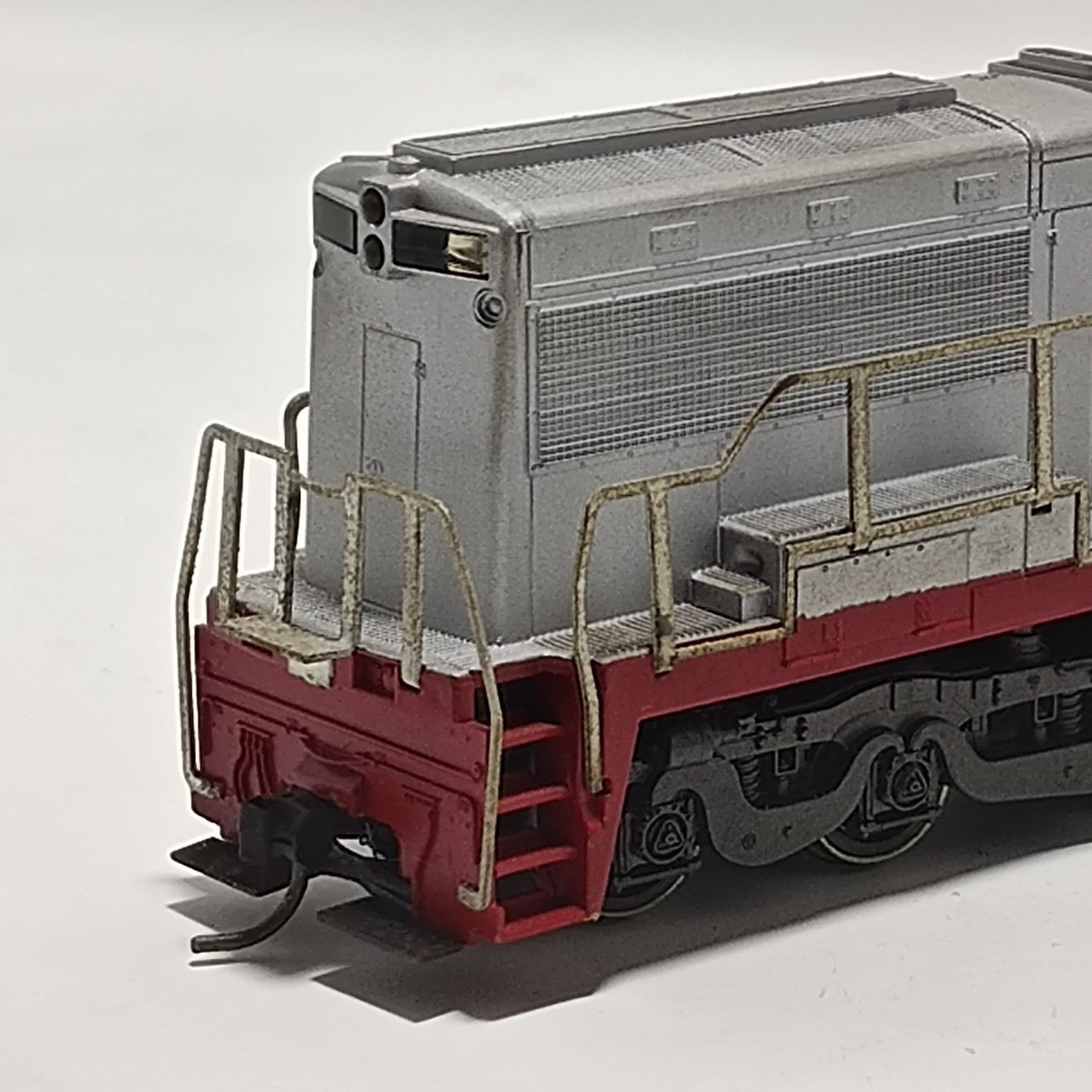 HO Scale Rivarossi 1823 Santa Fe Diesel Locomotive #350 Tested Runs Read Desc.
