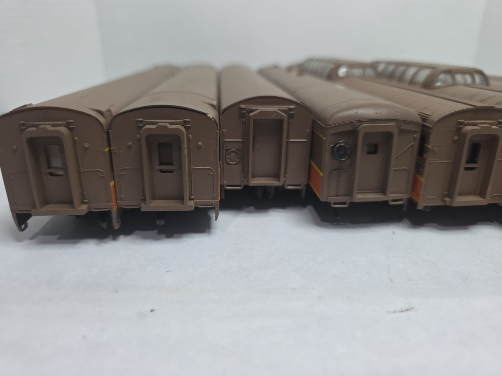 8 As Is Rivarossi Illinois Central Passenger Cars Vista Dome Coach Read Descript