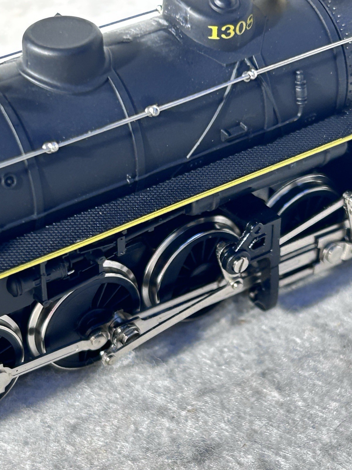 Beautiful IHC Erie RR Consolidation Premier 2-8-0 Locomotive HO
