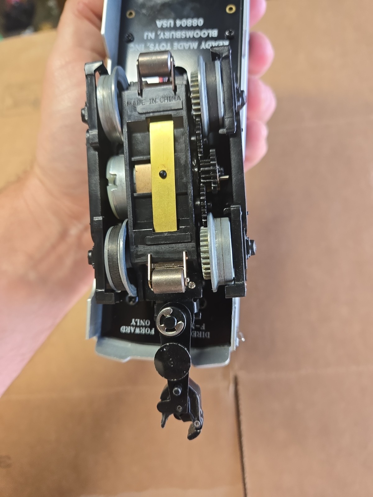 RMT AMTRAK POWERED RDC RAIL DIESEL ENGINE PASSENGER CAR – O GAUGE LIONEL TRAIN