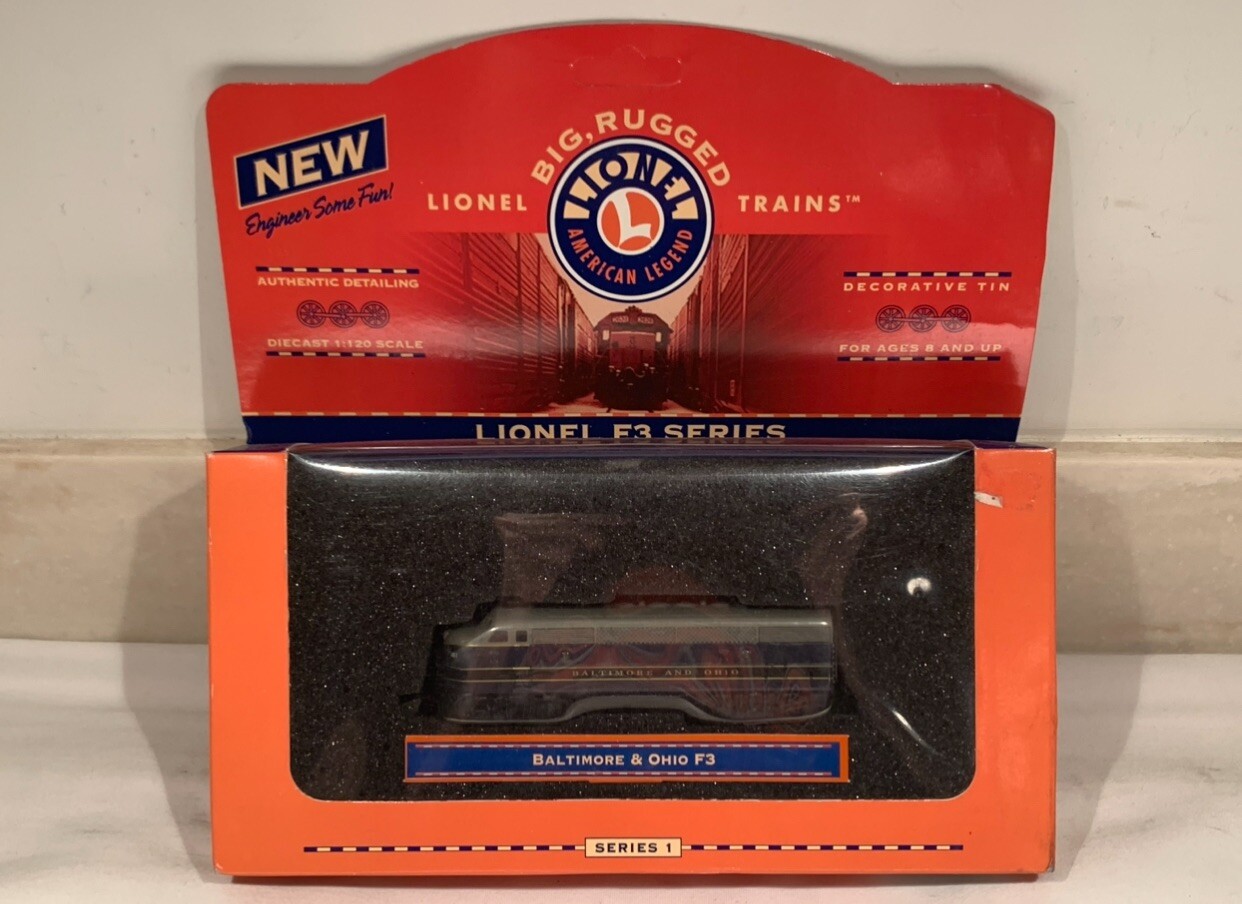 LIONEL DIE CAST BALTIMORE & OHIO F3 DIESEL ENGINE 1:120 SCALE DISPLAY TRAIN