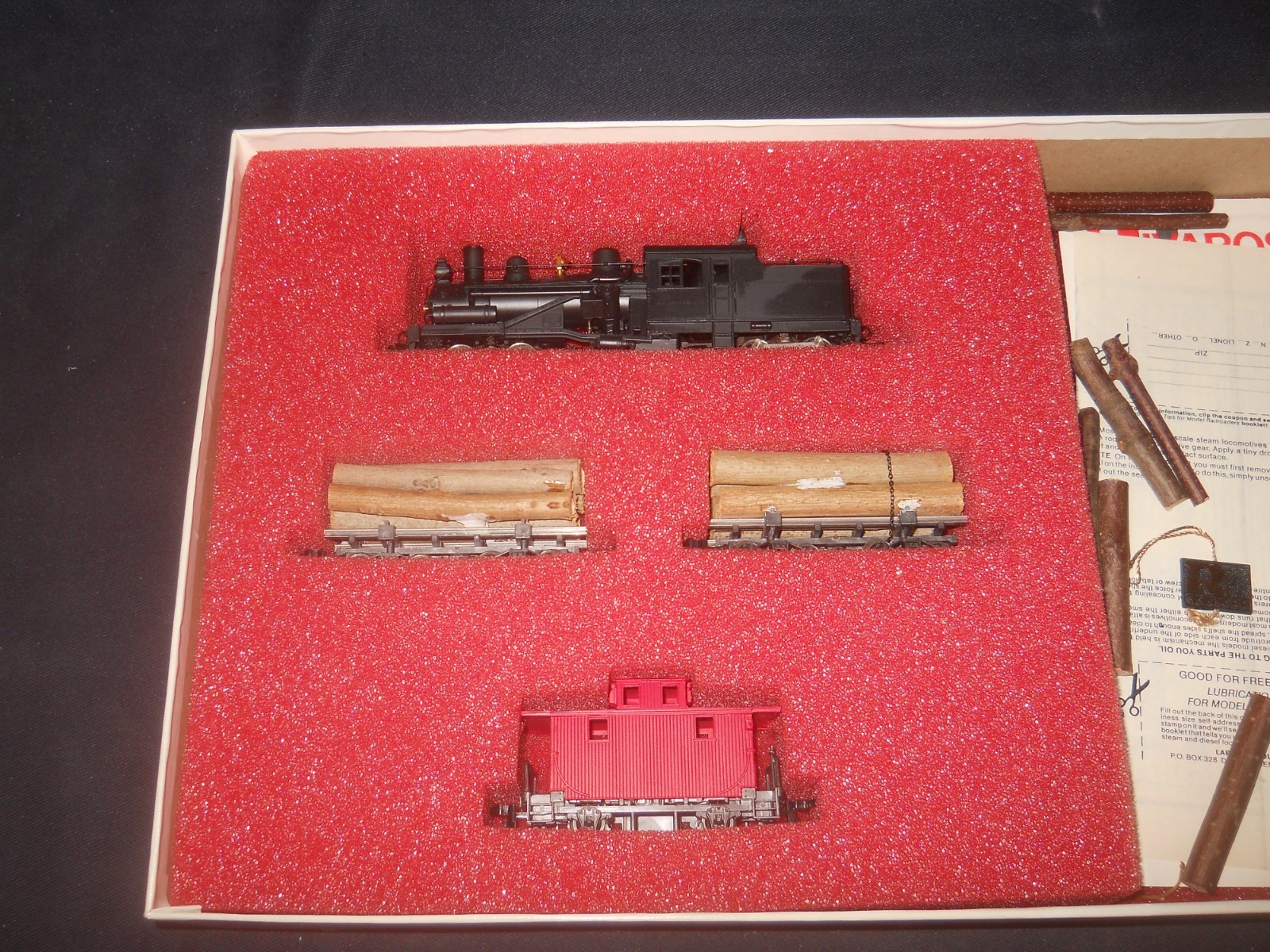 HO Con-Cor/Rivarossi Log Train, Heisler, 2 Log Cars & Bobber Cab Tested and Runs